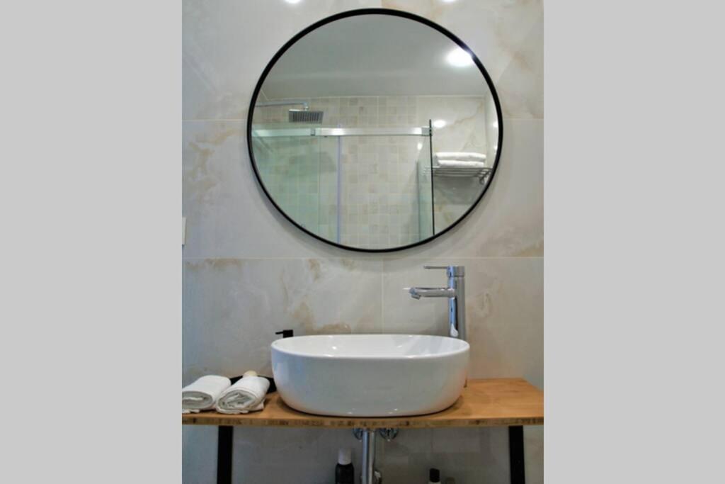 Apartamento Piccadilly Suite Torremolinos Exterior photo
